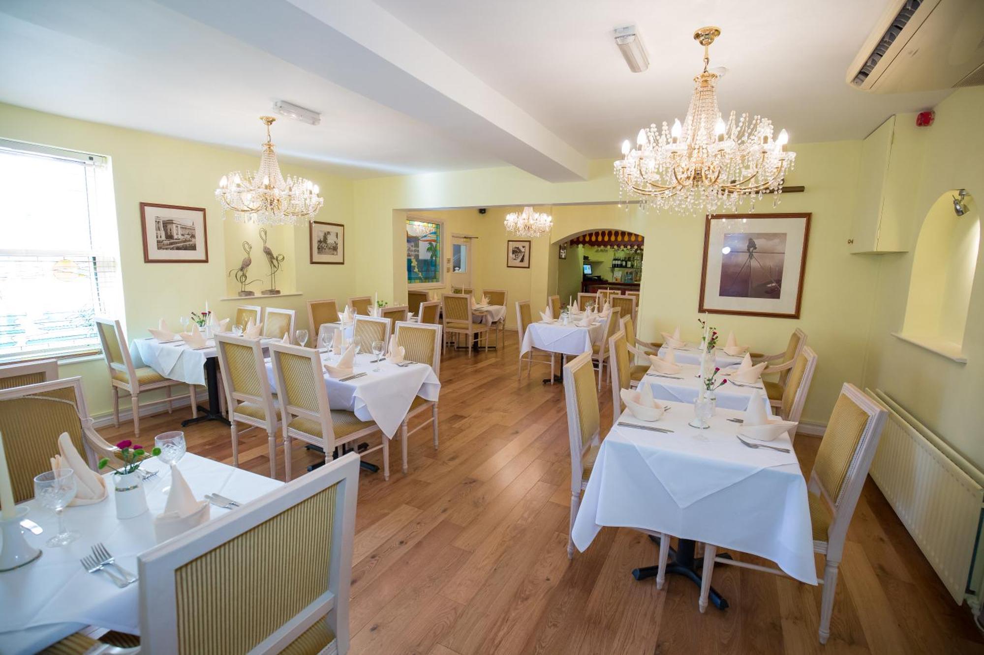 The Peacock Townhouse Hotel Kenilworth - Warwick ภายนอก รูปภาพ
