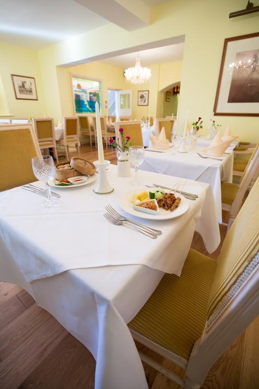 The Peacock Townhouse Hotel Kenilworth - Warwick ภายนอก รูปภาพ