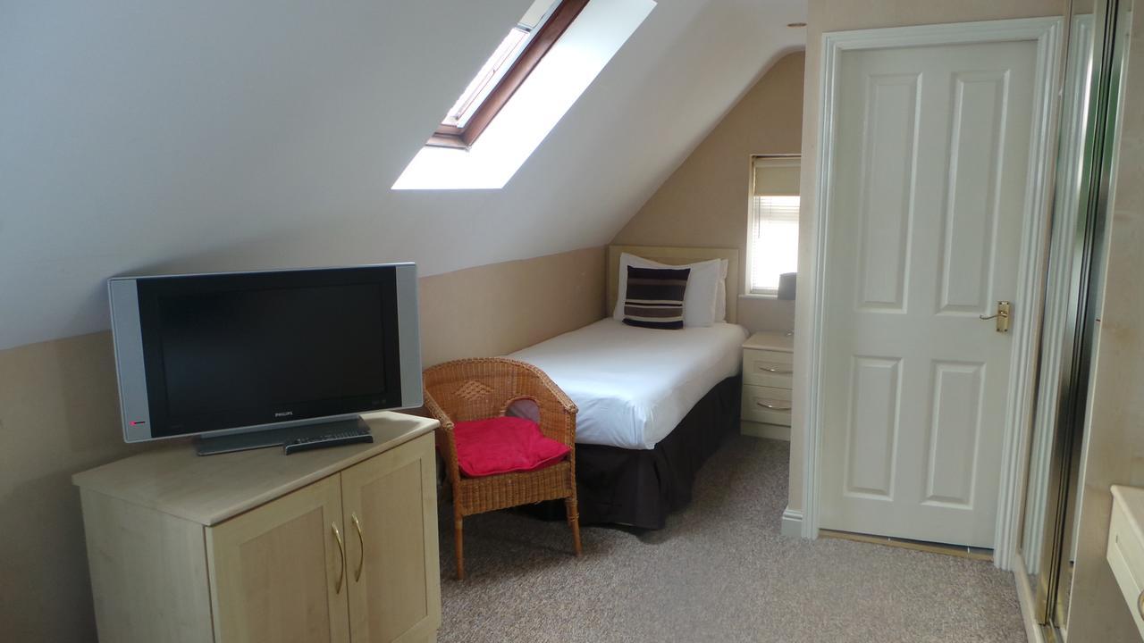 The Peacock Townhouse Hotel Kenilworth - Warwick ภายนอก รูปภาพ